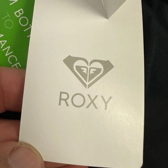 Roxy Womens 4-Way Stretch Black Athletic Shorts Sz Large Lightweight Activewear - Picture 6 of 14